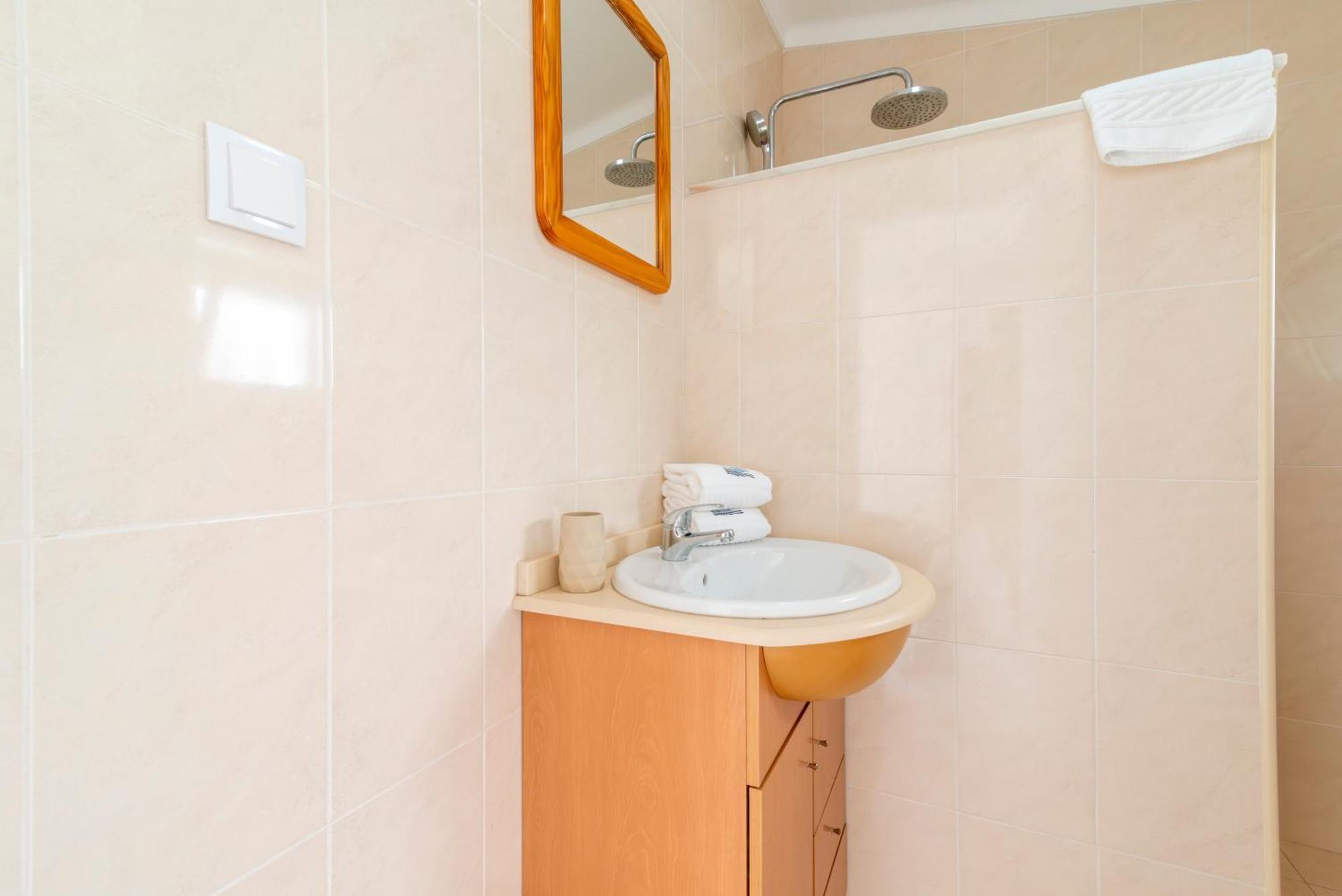 Casa Garde - 5 Mins City Center - Private Balcony - Wi-Fi Tavira Exterior photo